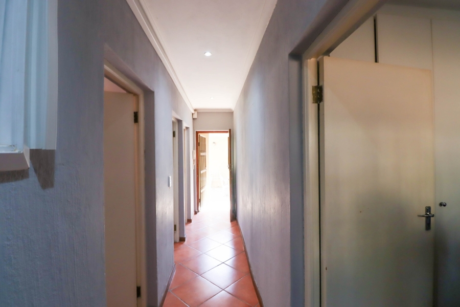 8 Bedroom Property for Sale in Rivonia Gauteng