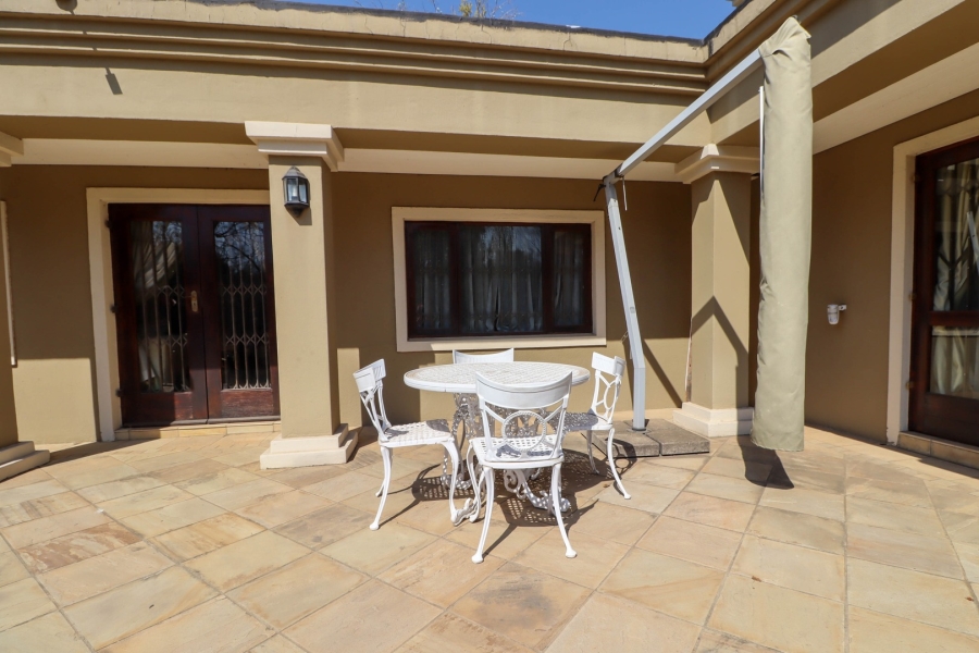 8 Bedroom Property for Sale in Rivonia Gauteng
