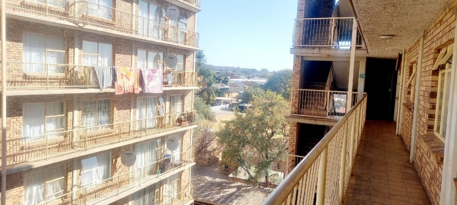 2 Bedroom Property for Sale in Silverton Gauteng