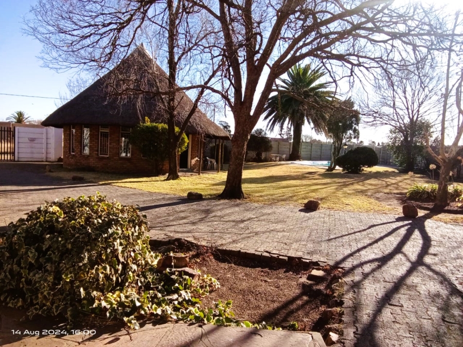 4 Bedroom Property for Sale in Jameson Park Gauteng