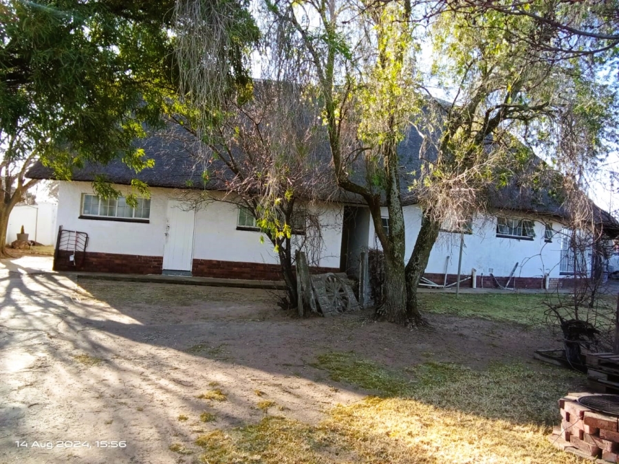 4 Bedroom Property for Sale in Jameson Park Gauteng