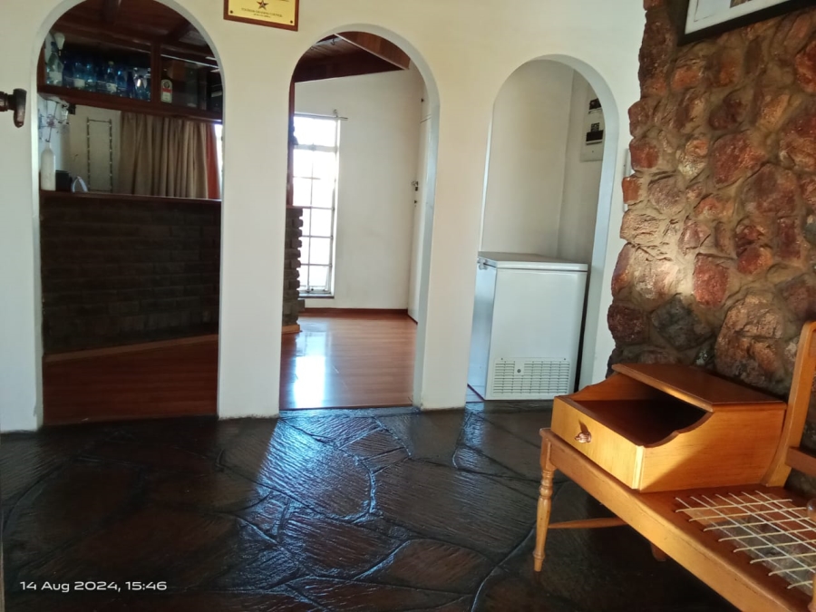 4 Bedroom Property for Sale in Jameson Park Gauteng