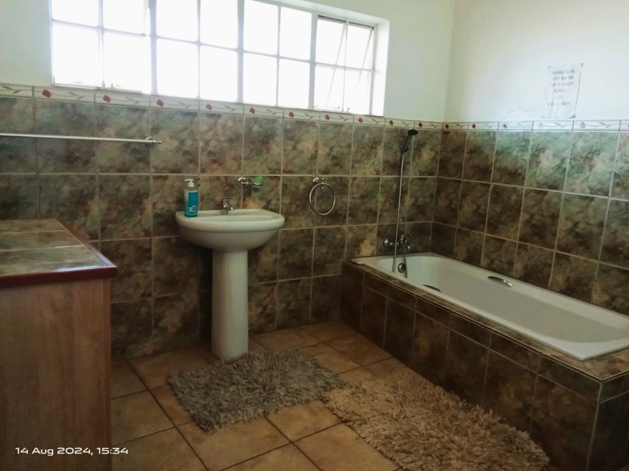 4 Bedroom Property for Sale in Jameson Park Gauteng