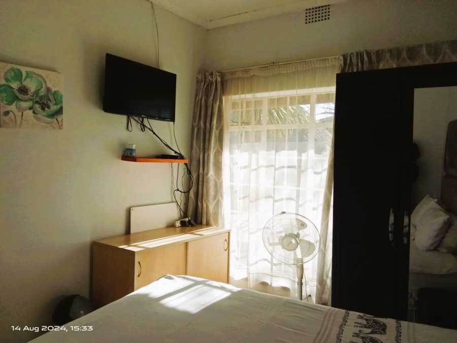 4 Bedroom Property for Sale in Jameson Park Gauteng