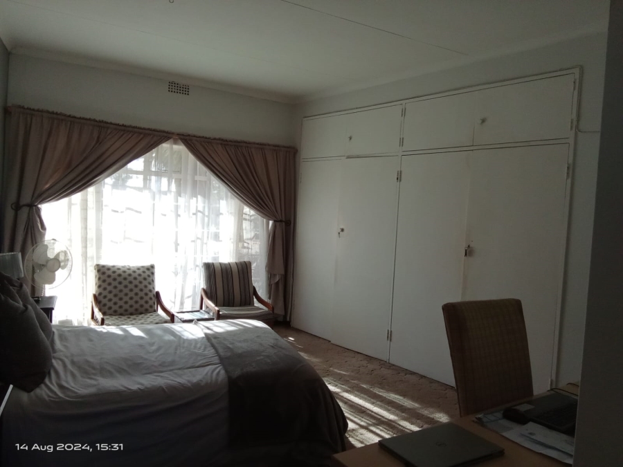 4 Bedroom Property for Sale in Jameson Park Gauteng