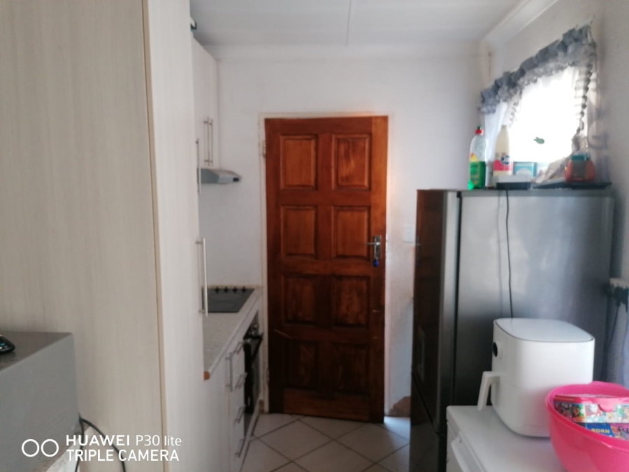 2 Bedroom Property for Sale in Mahube Valley Gauteng