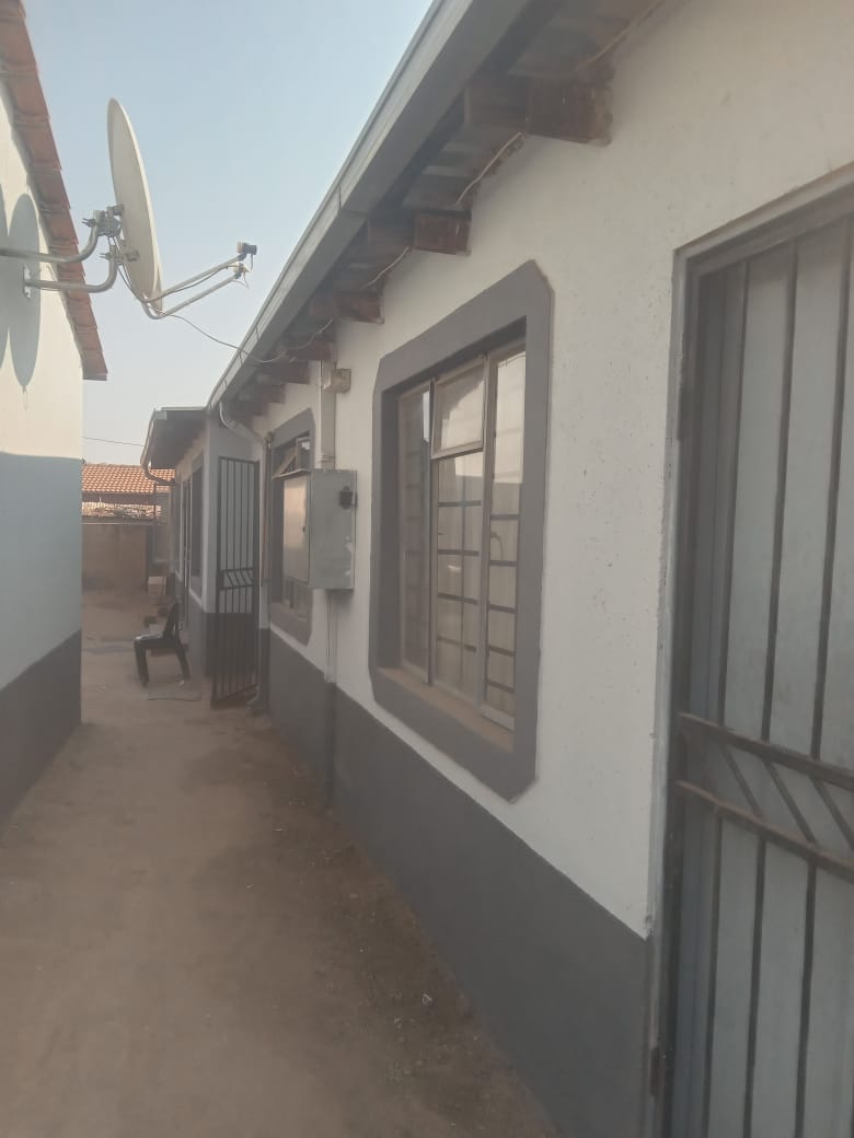 10 Bedroom Property for Sale in Soshanguve P Gauteng
