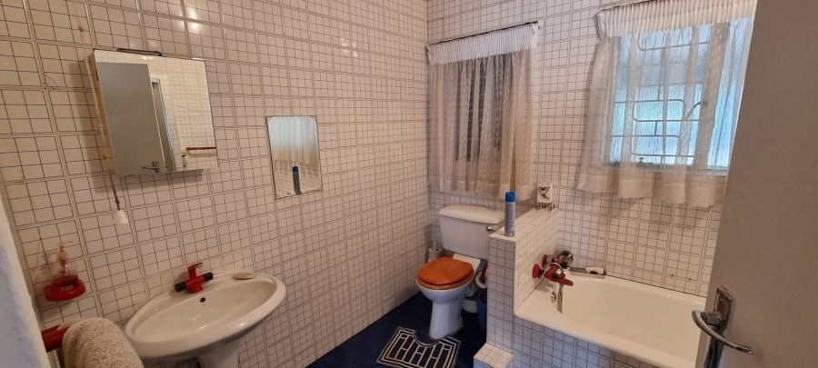 3 Bedroom Property for Sale in Mooilande Gauteng