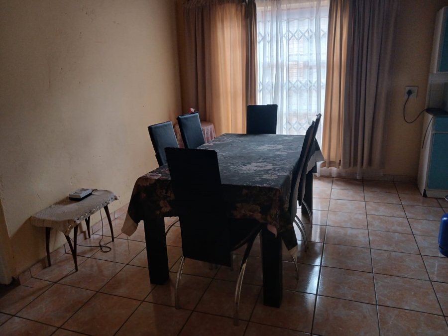 2 Bedroom Property for Sale in Soshanguve UU Gauteng