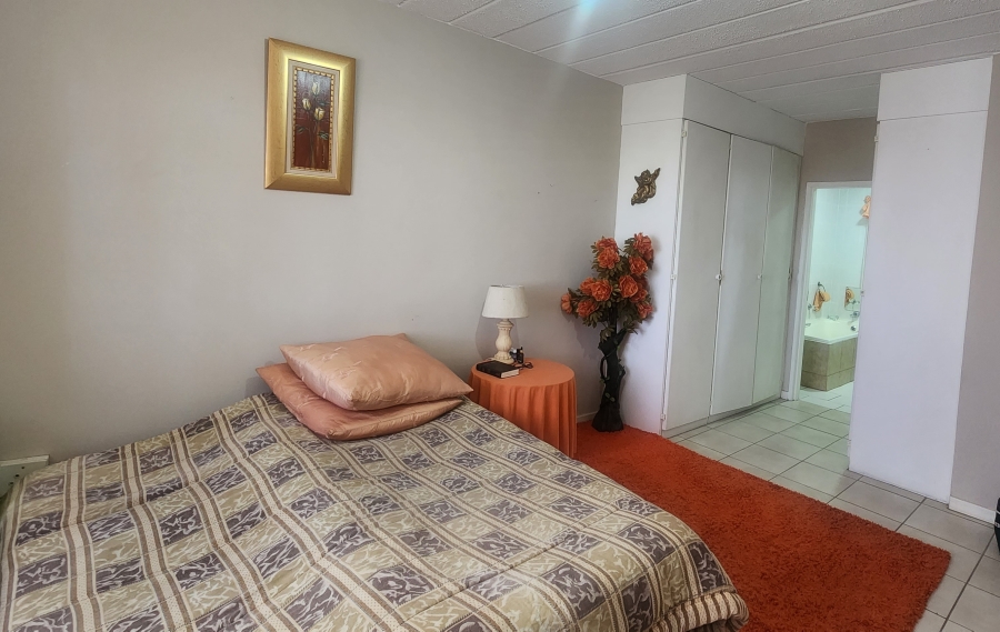 3 Bedroom Property for Sale in Constantia Kloof Gauteng