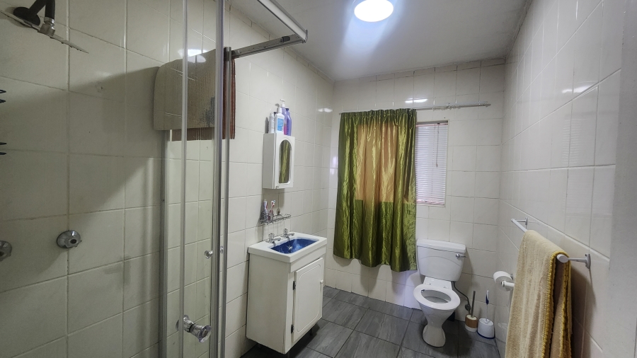 3 Bedroom Property for Sale in Constantia Kloof Gauteng