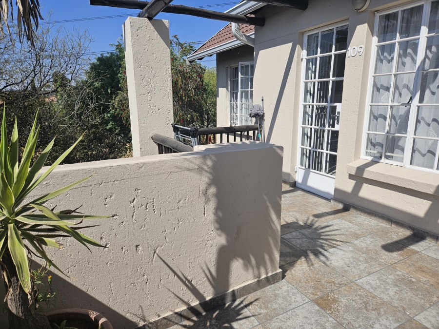 2 Bedroom Property for Sale in Eden Glen Gauteng