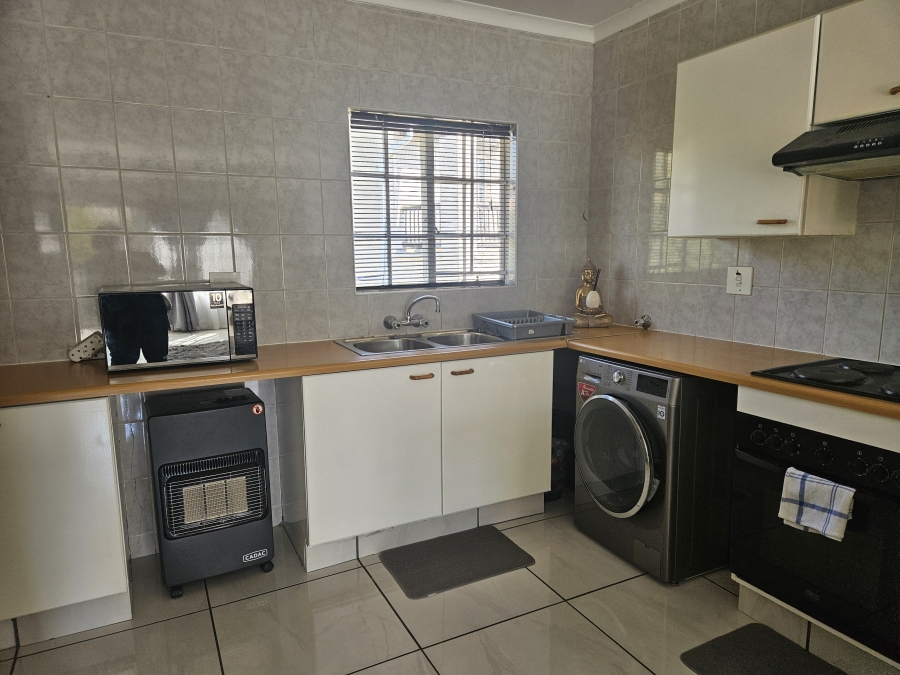 2 Bedroom Property for Sale in Eden Glen Gauteng