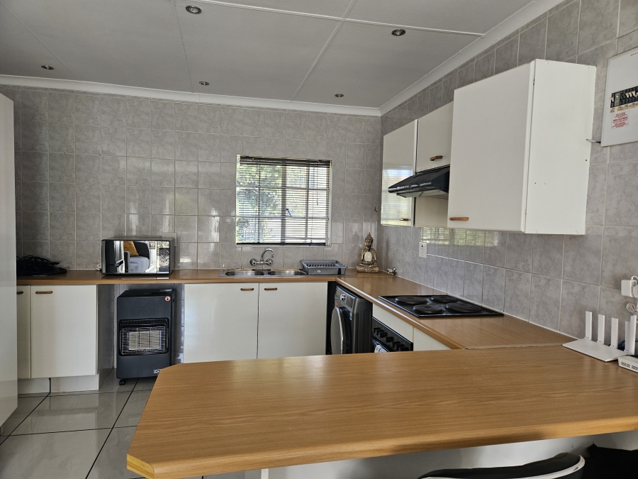 2 Bedroom Property for Sale in Eden Glen Gauteng