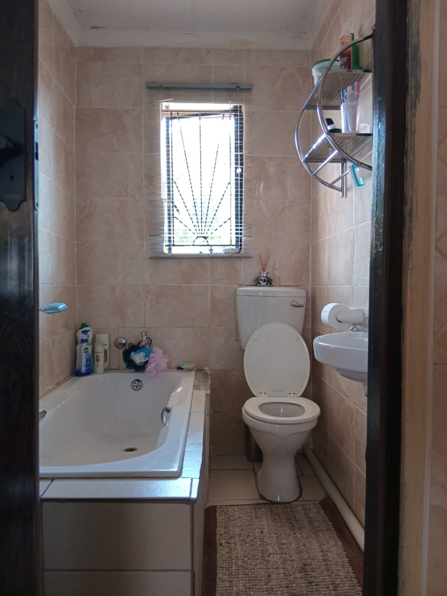 2 Bedroom Property for Sale in Soshanguve South Ext 1 Gauteng