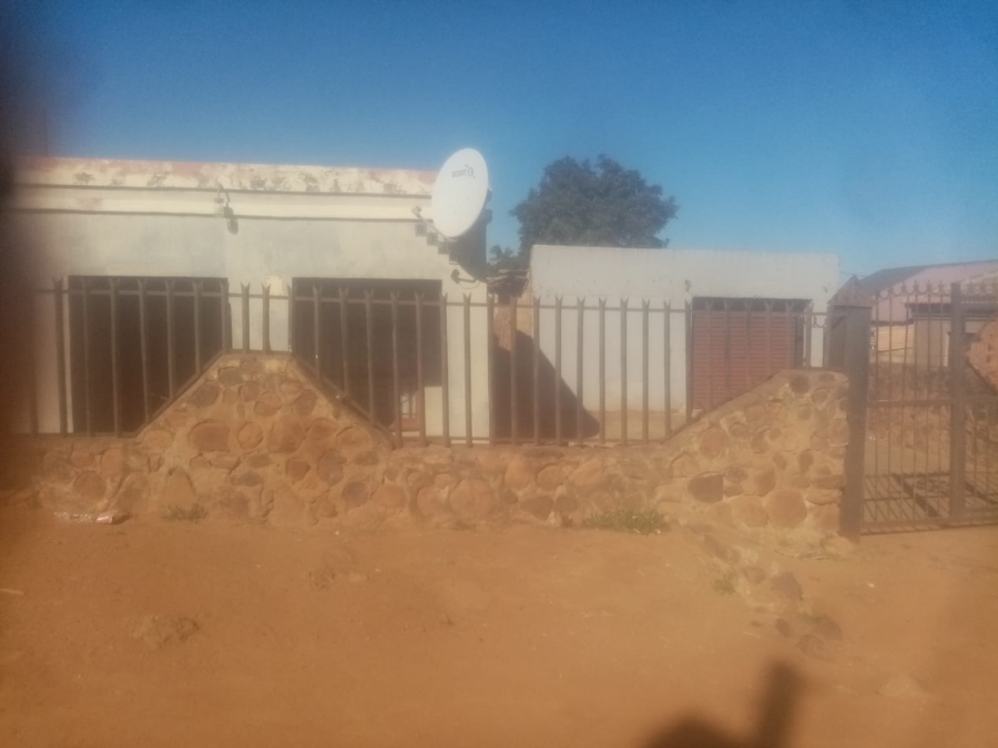 2 Bedroom Property for Sale in Soshanguve South Ext 5 Gauteng