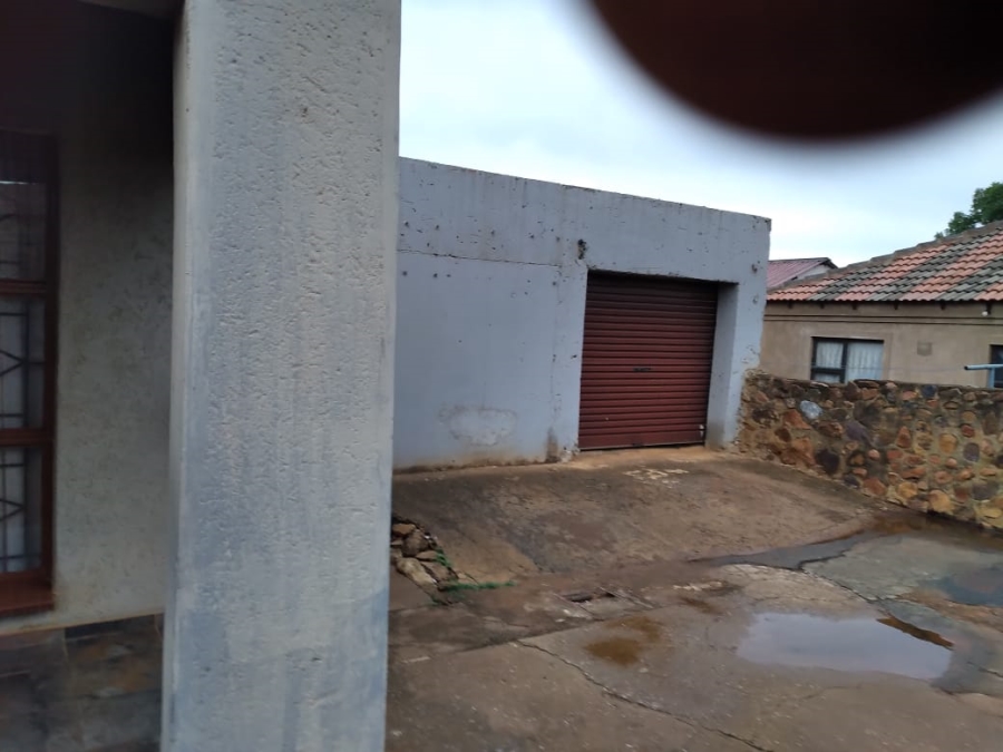 2 Bedroom Property for Sale in Soshanguve South Ext 5 Gauteng