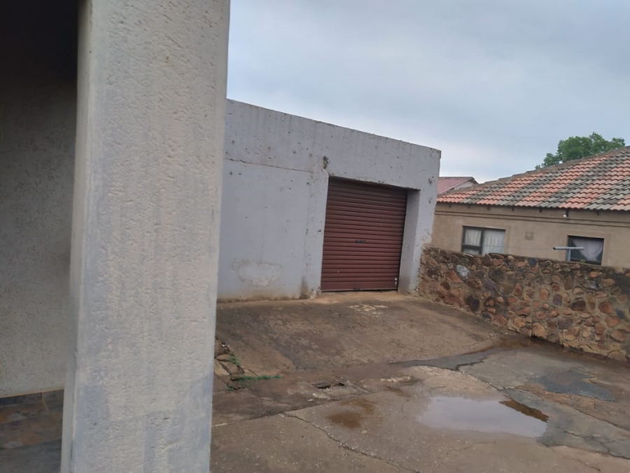 2 Bedroom Property for Sale in Soshanguve South Ext 5 Gauteng