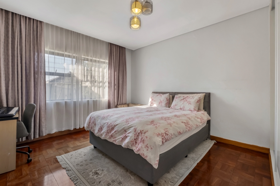 4 Bedroom Property for Sale in Greenside Gauteng