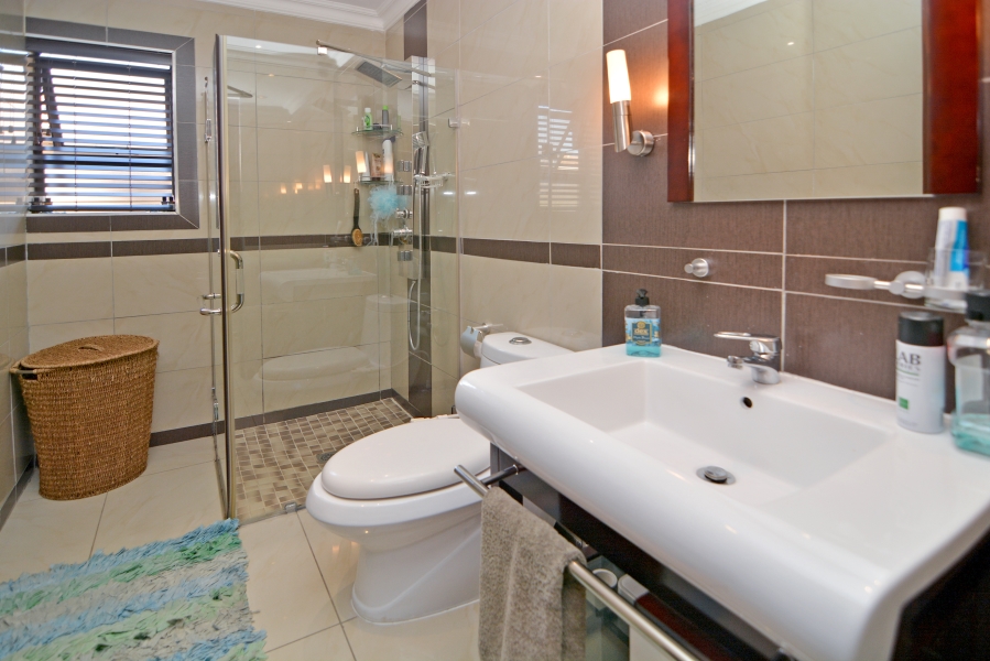 4 Bedroom Property for Sale in Emmarentia Gauteng