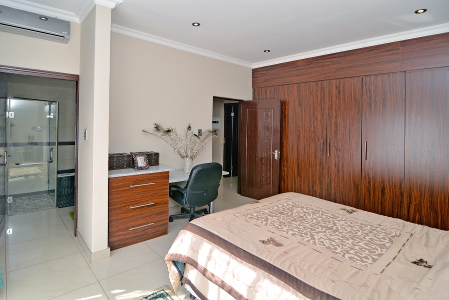 4 Bedroom Property for Sale in Emmarentia Gauteng