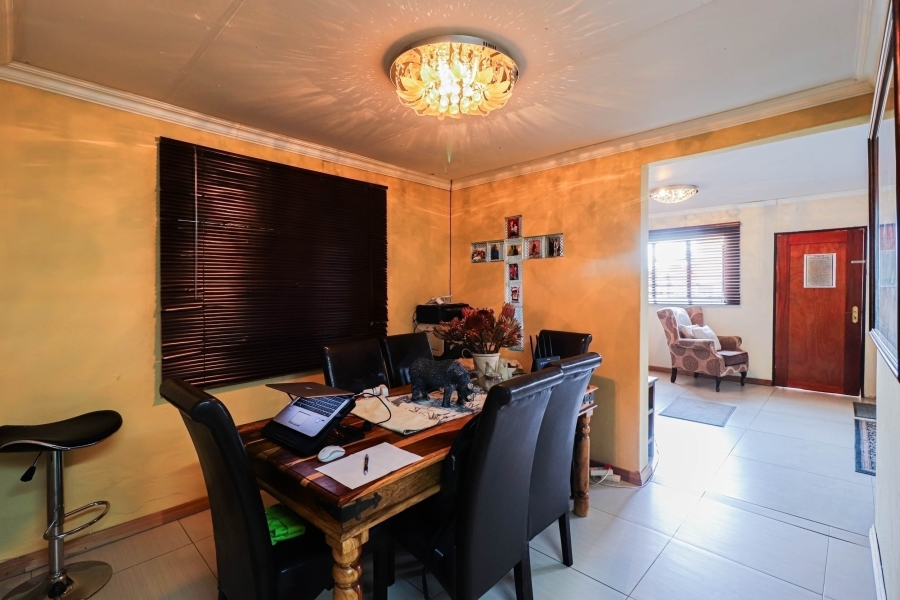 4 Bedroom Property for Sale in Lenasia South Gauteng