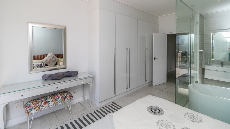 To Let 2 Bedroom Property for Rent in Waterfall Gauteng