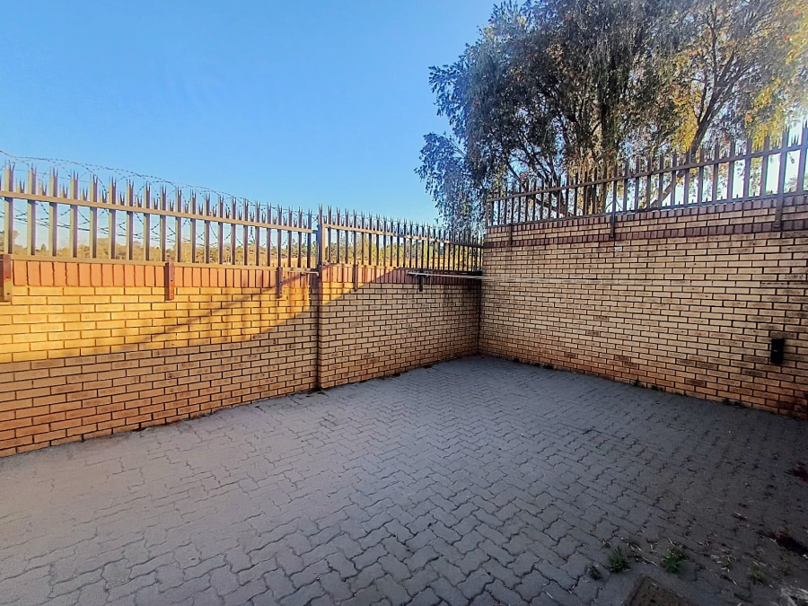 2 Bedroom Property for Sale in Clubview Gauteng