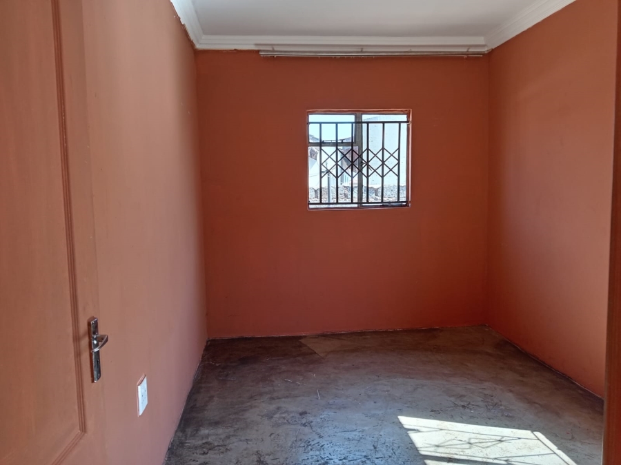 2 Bedroom Property for Sale in Vosloorus Gauteng