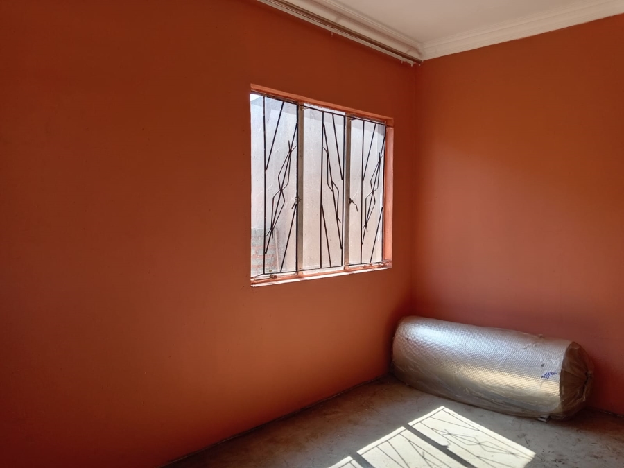 2 Bedroom Property for Sale in Vosloorus Gauteng