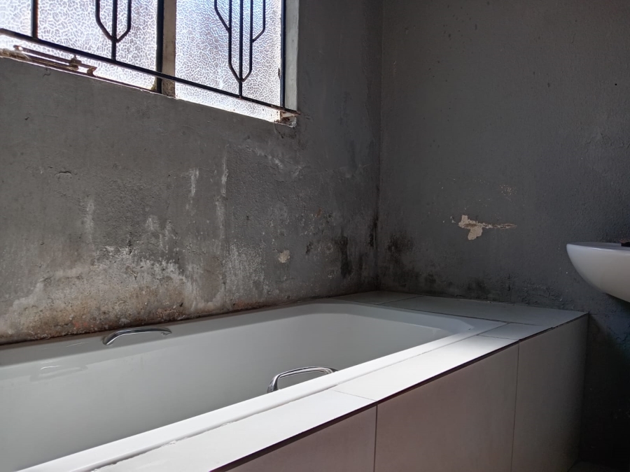 2 Bedroom Property for Sale in Vosloorus Gauteng