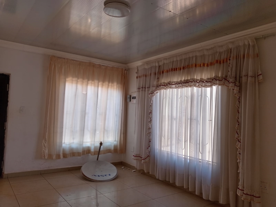 2 Bedroom Property for Sale in Vosloorus Gauteng