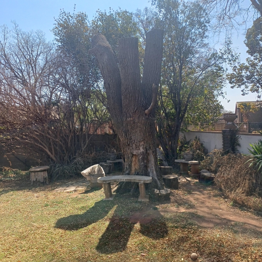 3 Bedroom Property for Sale in Golf Park Gauteng