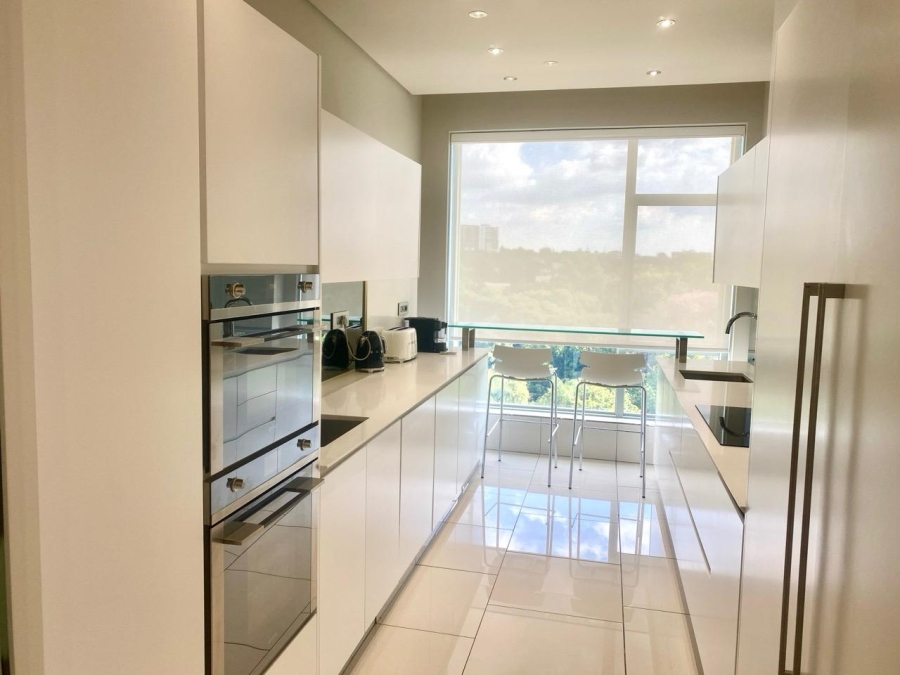 To Let 2 Bedroom Property for Rent in Sandhurst Gauteng