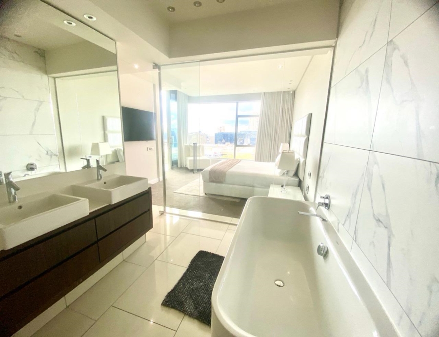 To Let 2 Bedroom Property for Rent in Sandhurst Gauteng