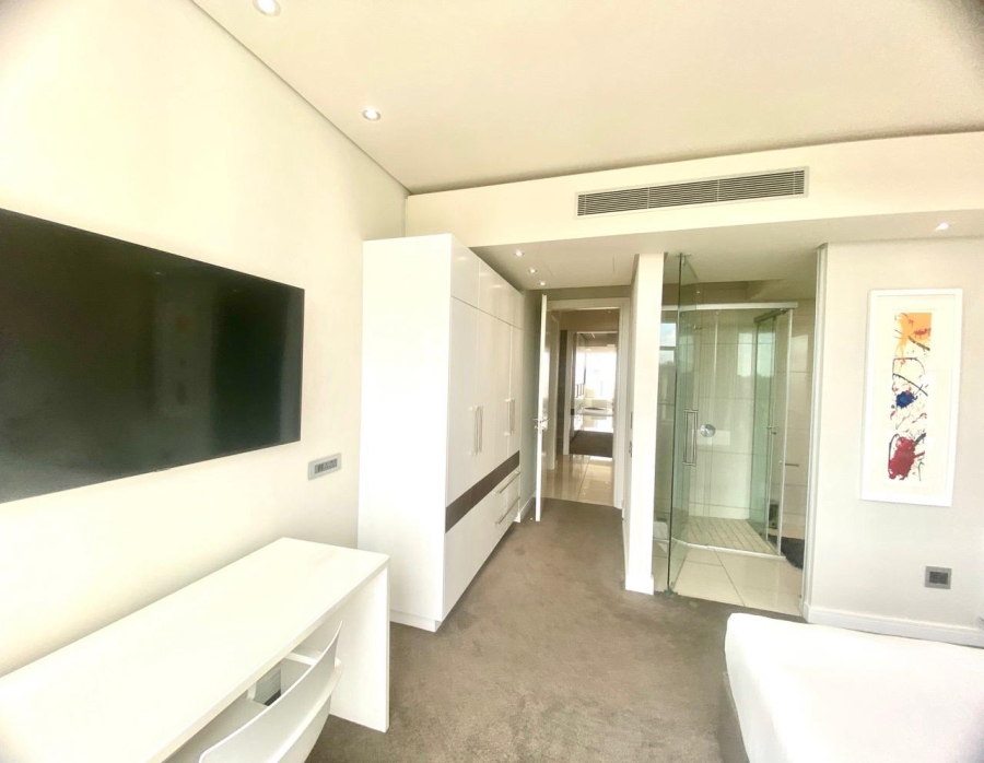 To Let 2 Bedroom Property for Rent in Sandhurst Gauteng