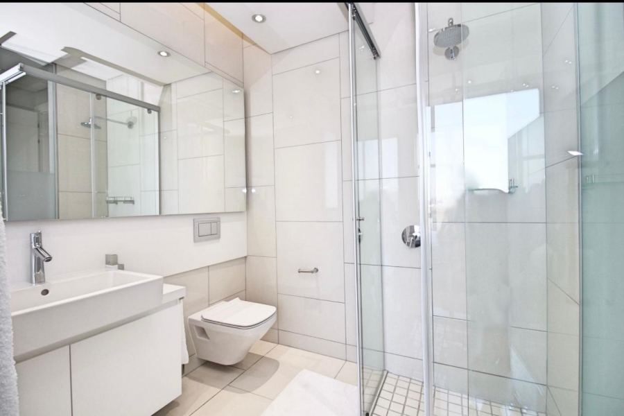 To Let 2 Bedroom Property for Rent in Sandhurst Gauteng