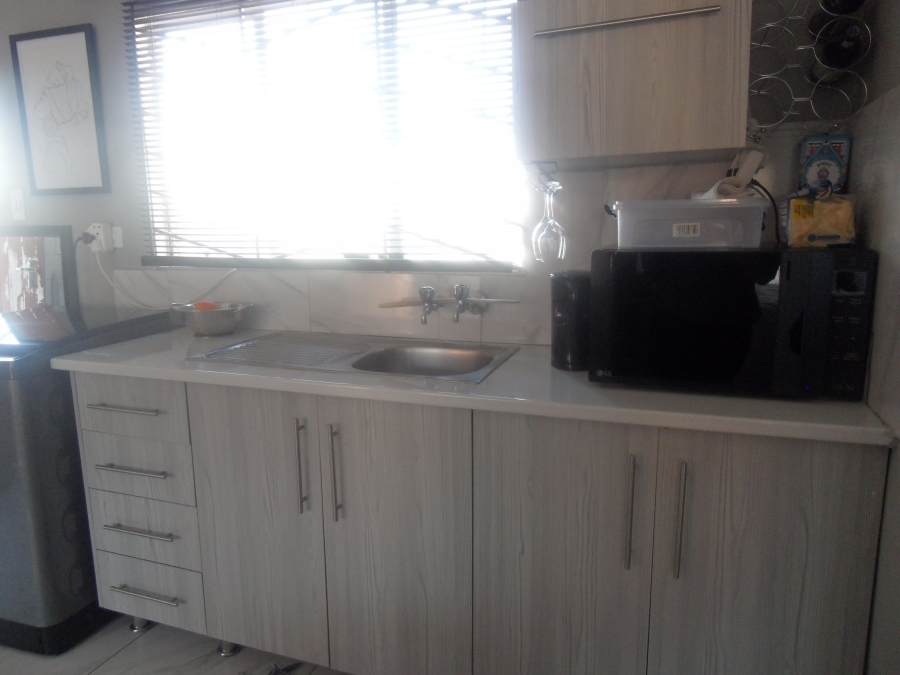 1 Bedroom Property for Sale in Bramley View Gauteng