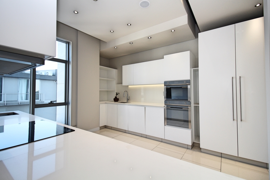 2 Bedroom Property for Sale in Sandhurst Gauteng