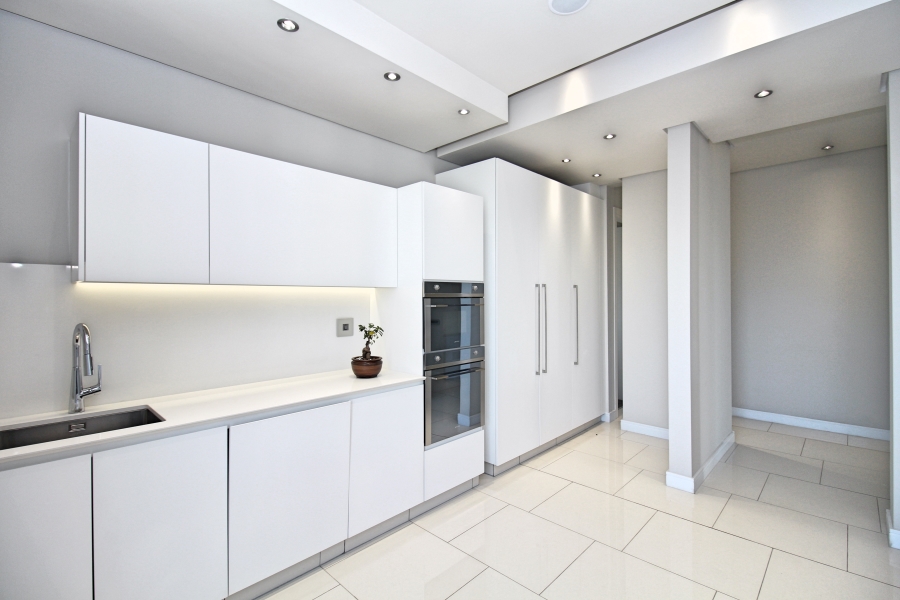 2 Bedroom Property for Sale in Sandhurst Gauteng