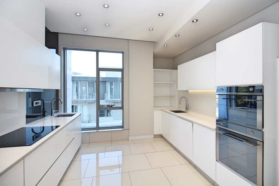 2 Bedroom Property for Sale in Sandhurst Gauteng