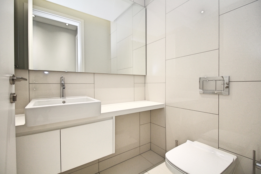 2 Bedroom Property for Sale in Sandhurst Gauteng