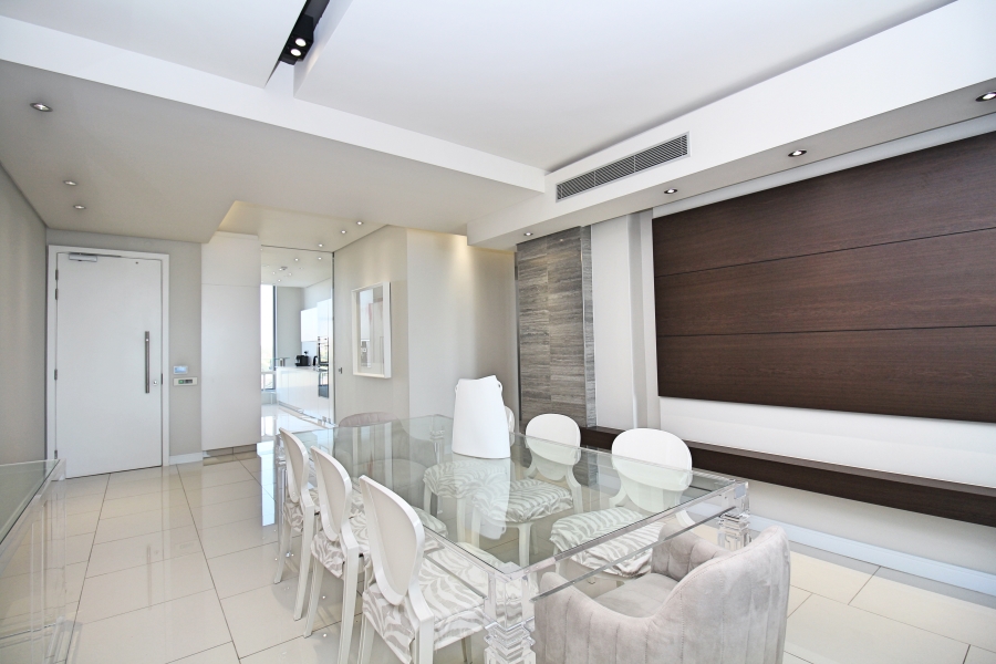 To Let 2 Bedroom Property for Rent in Sandhurst Gauteng