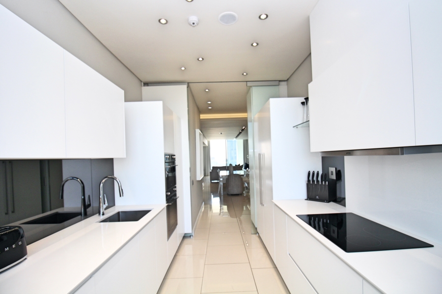 2 Bedroom Property for Sale in Sandhurst Gauteng