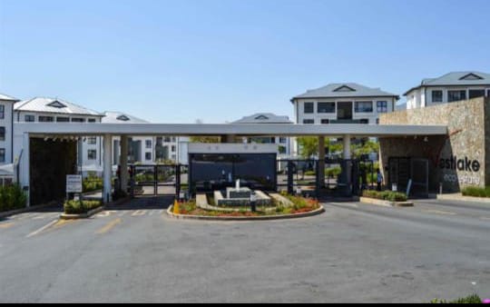 To Let 3 Bedroom Property for Rent in Modderfontein Gauteng