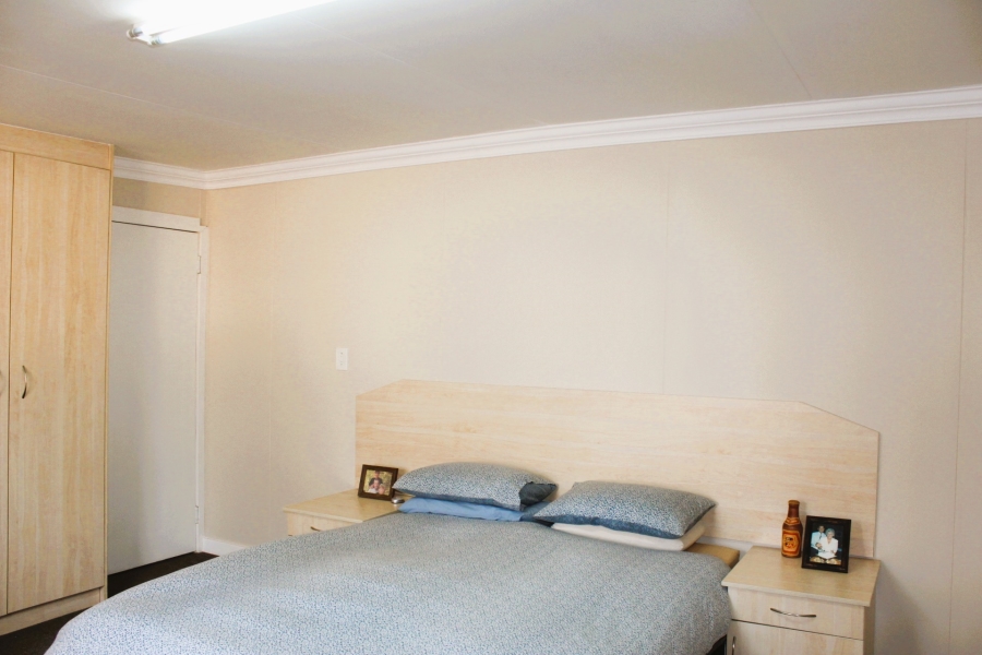 4 Bedroom Property for Sale in Lochvaal Gauteng