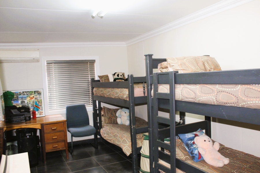 4 Bedroom Property for Sale in Lochvaal Gauteng