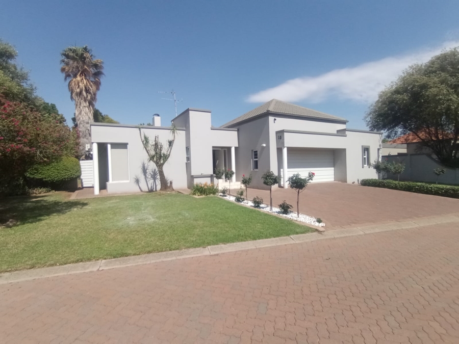 3 Bedroom Property for Sale in Three Rivers East Gauteng
