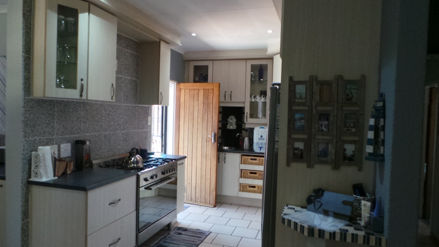 5 Bedroom Property for Sale in Dalpark Ext 1 Gauteng