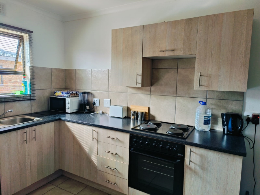 2 Bedroom Property for Sale in Albertsdal Gauteng